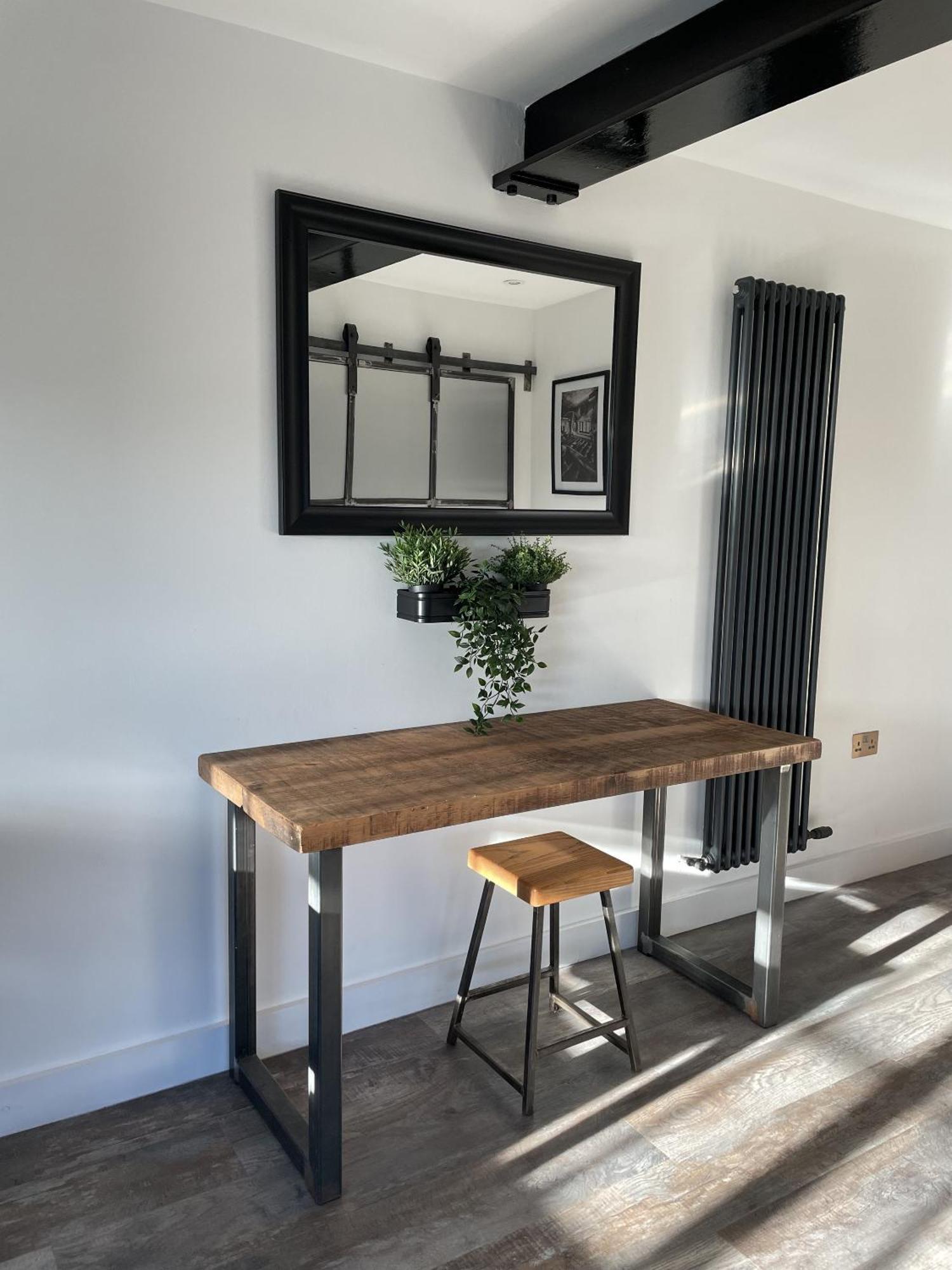 Booking Urban At Halstead Халстед Екстериор снимка